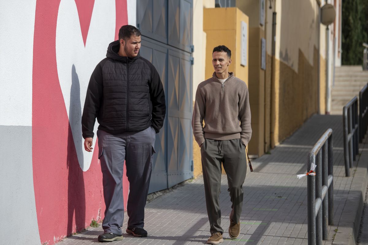 Akdeniz'in Acımasız Gerçeği: 15 Yaşındaki Göçmenin Borç ve Yalnızlık Yükü