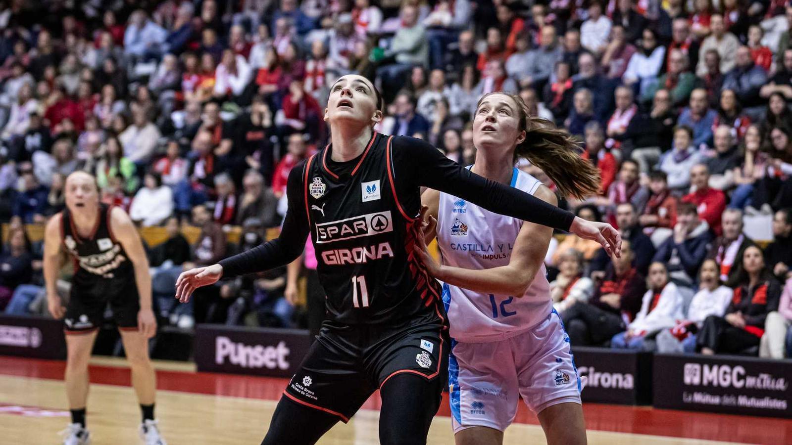 Spar Girona'nın Yükselişindeki Görünmez Melek: Carol Guerrero'nun Çift Hayatı