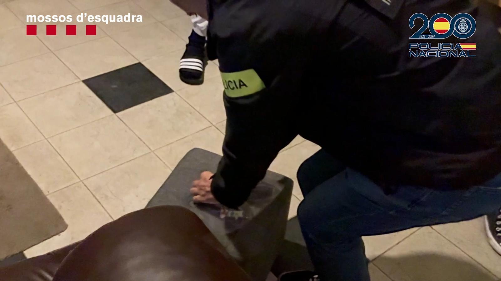 Barselona ve Girona'da 'Düşük Maliyetli' Kadın Ticareti Ağına Büyük Darbe