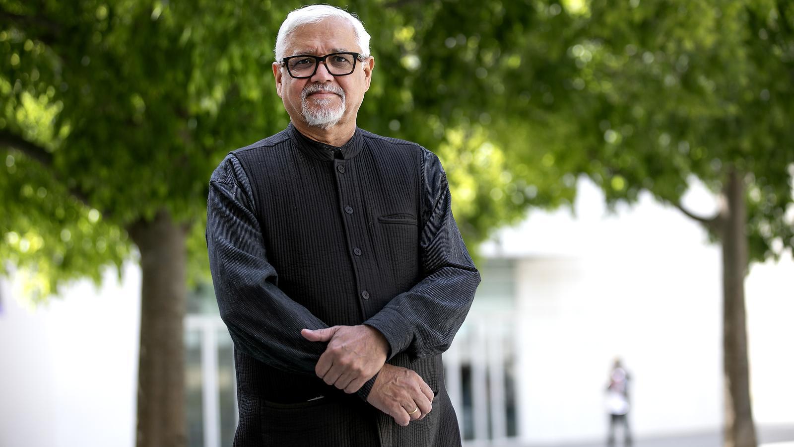 Amitav Ghosh: Dünya'yı Cansız Bir Kütle Sanmak En Büyük Yanılgıydı