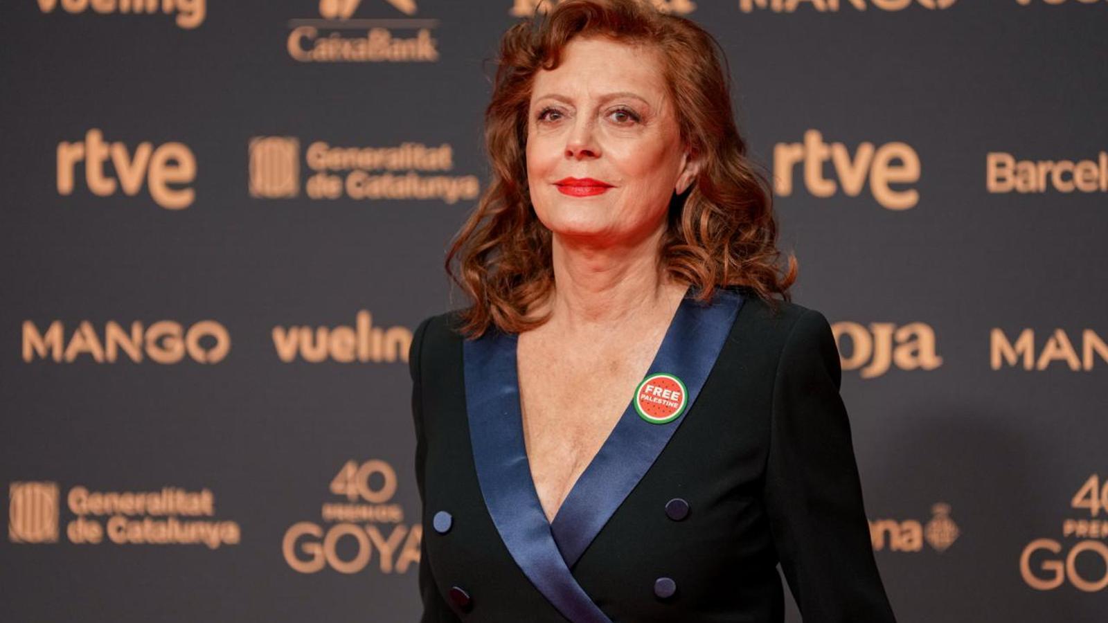 Goya Ödülleri'nde Moda ve Mesaj: Katalonya'ya Dönüş ve Kırmızı Halının Cesur Renkleri