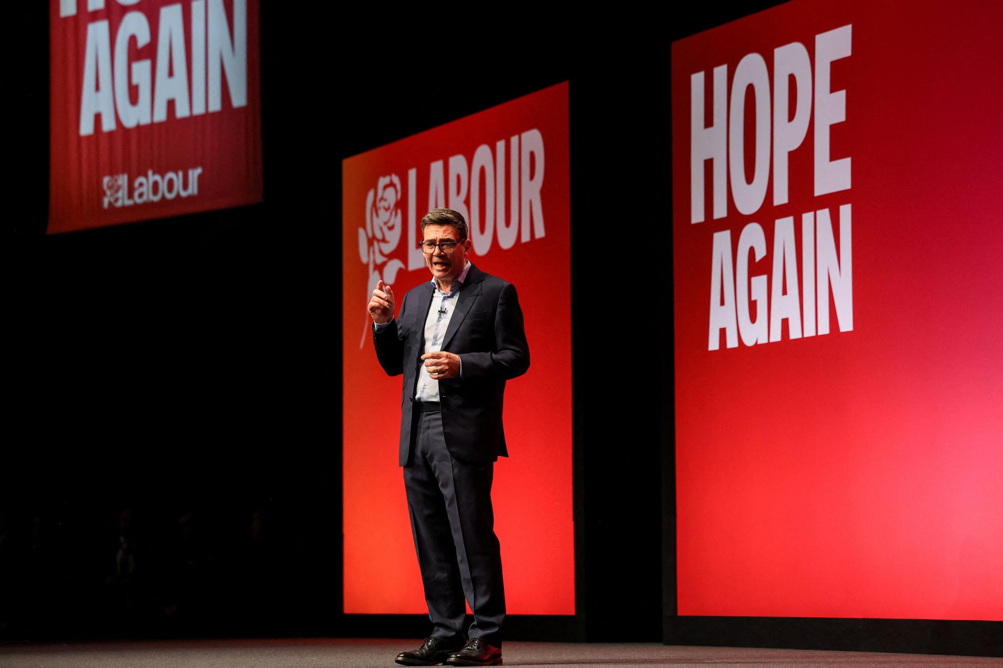 Andy Burnham'dan İngiltere İçin Radikal Değişim Vaadi: Thatcherizm'e Veda, Kamu