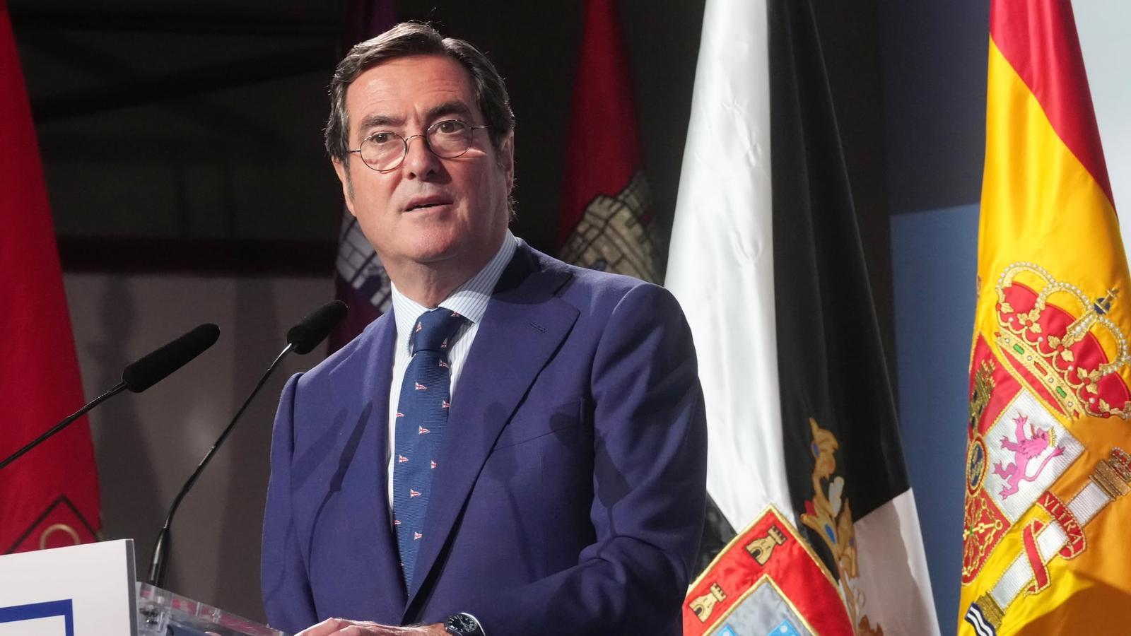 İspanyol Patronlar Birliği'nden Konut Kararnamelerine Sert Tepki: "Robin Hood Rolü