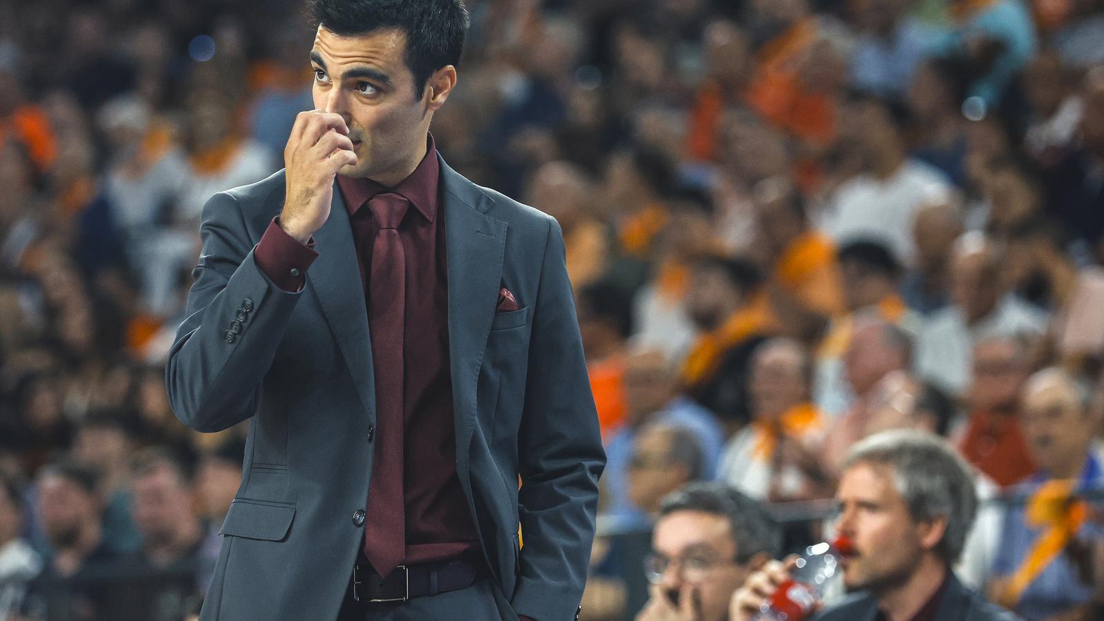 İspanyol Basketbolunda Şok: Genç Koçun Liderliğindeki Lleida, Mirotic'in Debutunu
