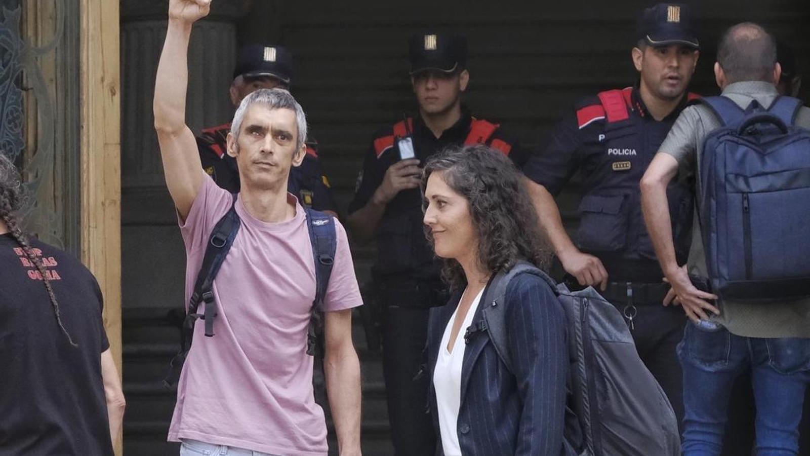 Katalonya'da Hukuki Skandal: Yargıçlar Katalanca Anlamayınca Davada Dil Değişikliği