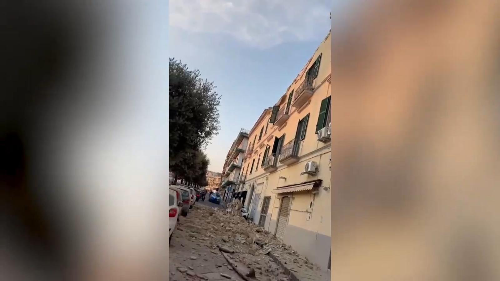 Napoli'yi Sallayan Depremde Yaralı Sayısı 21'e Yükseldi: Bölgede Panik Havası