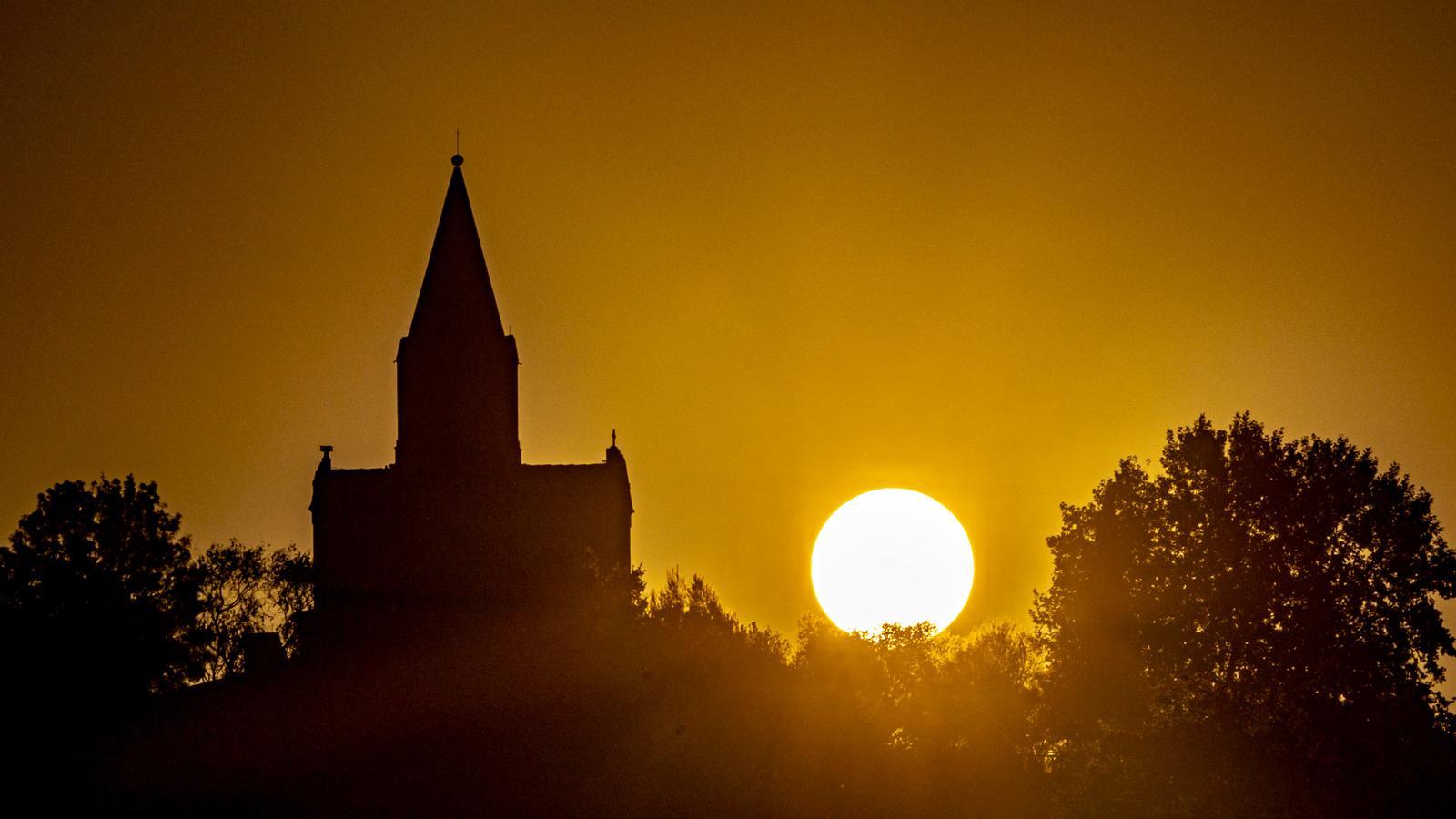 Katalonya'da Meteorolojik Yaz Sakin ve İstikrarlı Bir Hava ile Sona Eriyor