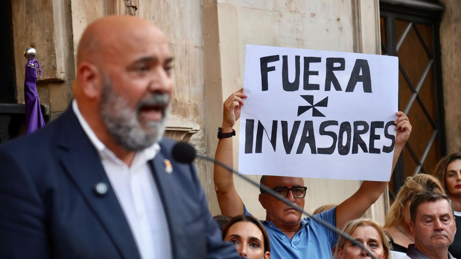 Palma Belediye Bandosu'nun Ceuta Mitinginde 'Partizanca Kullanımı' Tartışma Yarattı
