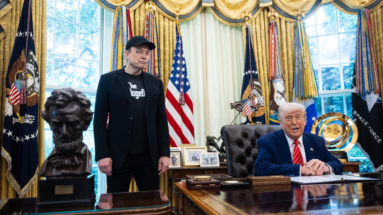 **Trump ve Musk Arasındaki Buzlar Eridi: Teknoloji Devi Yeniden Siyasi Arenada**