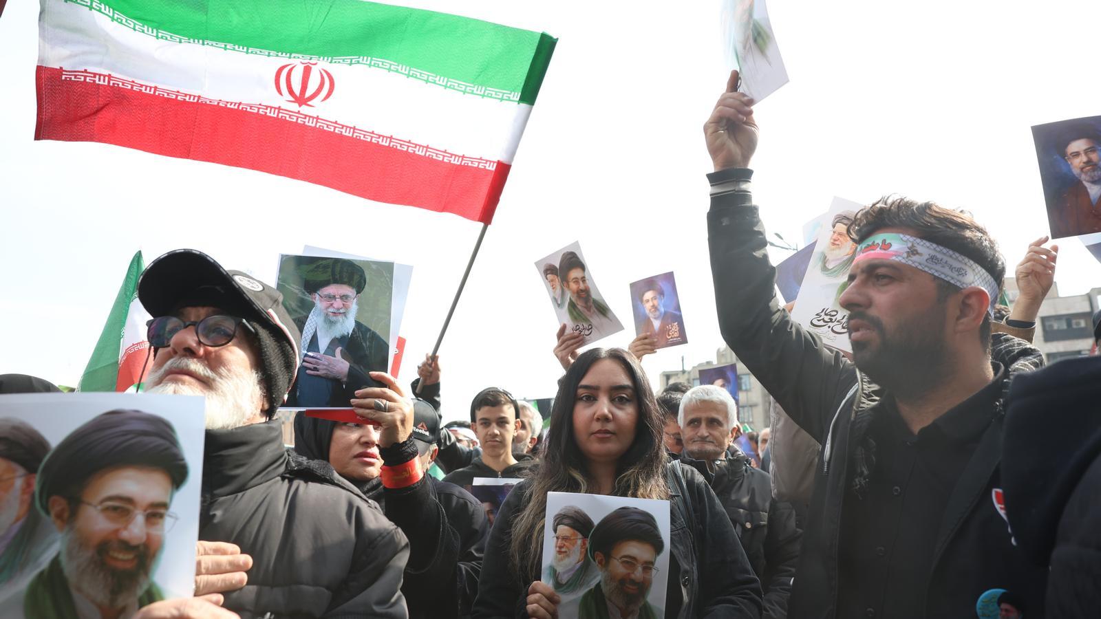 İran'ın Petrol Kozu: Hürmüz Boğazı ve Küresel Ekonomiye Etkileri