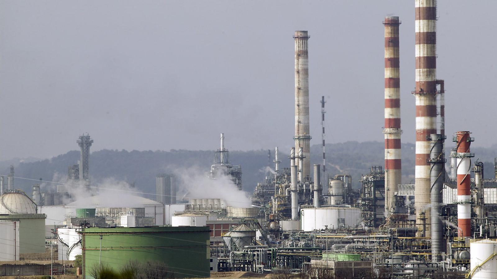 Tarragona Sanayisinde Elektrik Kesintisi Zehirli Gaz Emisyonlarını Anlık Yükseltti