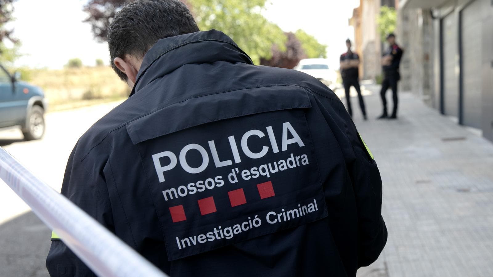 Barselona'da Babasını Öldürüp Kaçırılma Süsu Veren Zanlı Yakalandı