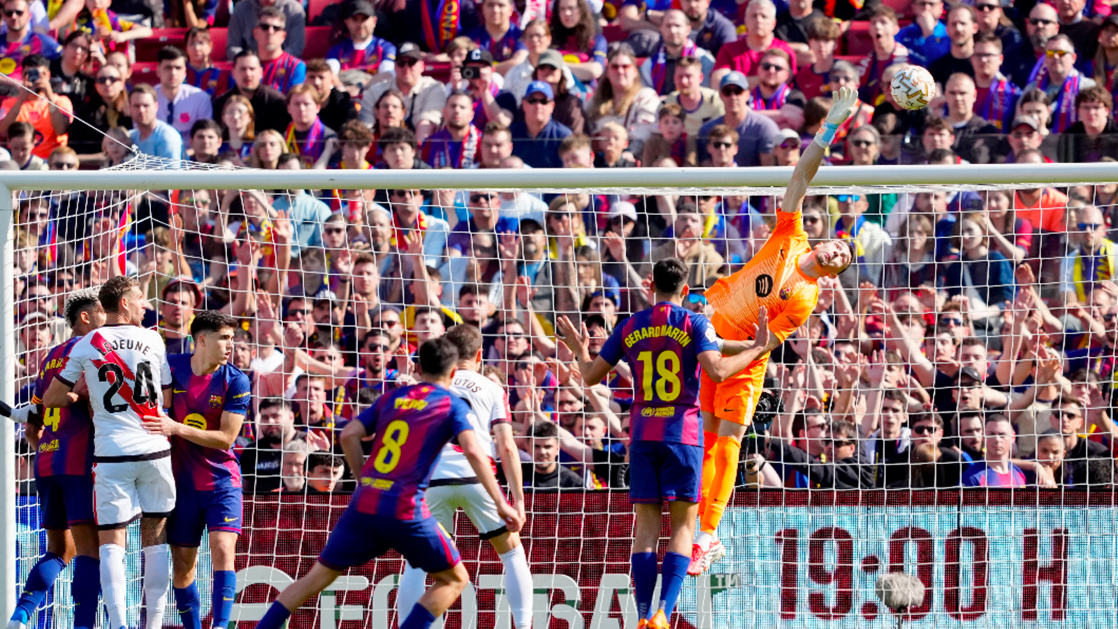 **Barselona'dan Zorlu Galibiyet: Rayo Karşısında Ligi Değerli Kılan Kritik 3 Puan**