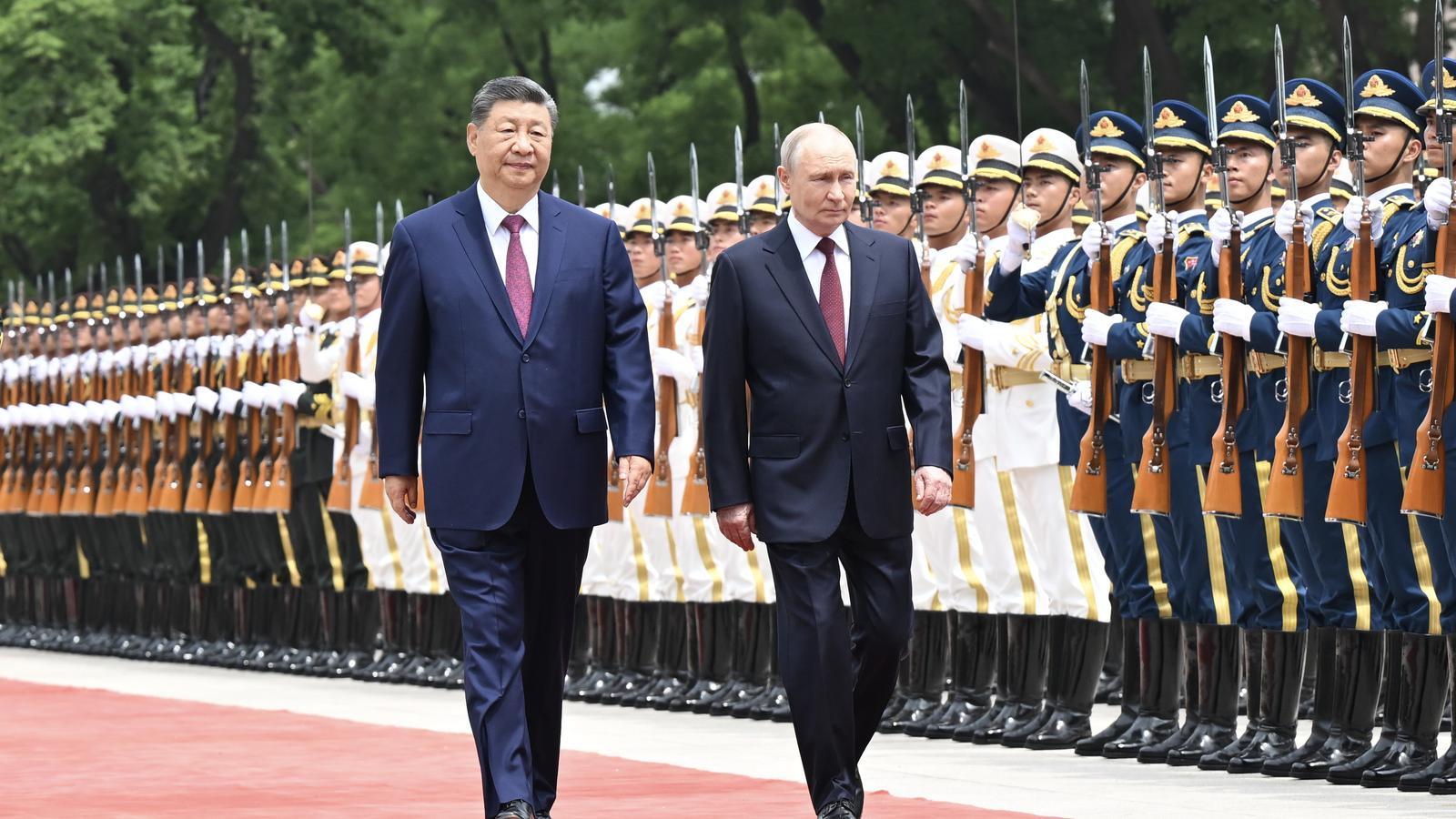 Xi Jinping: Putin'e Daha Yakın, Küresel Diplomasinin Yeni Merkezi Çin