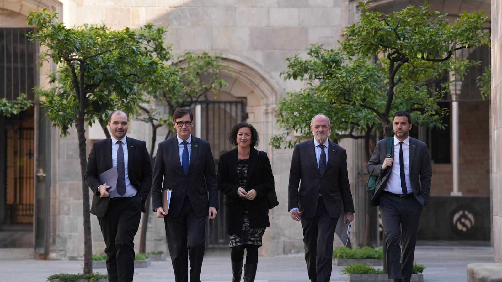 Katalonya, Ortadoğu Krizi İçin Acil Eylem Planı Hazırlıyor: Salvador Illa Meclis