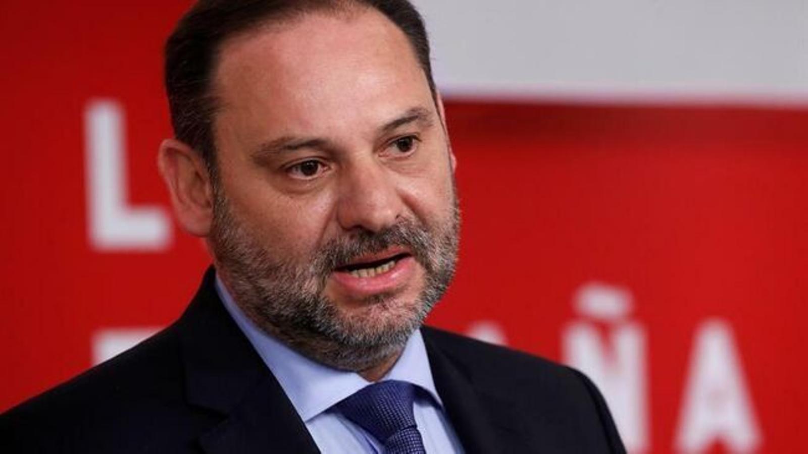 İspanya'da Yolsuzluk Skandalı: Eski Bakan Hapse, Medya Suçu Sánchez'e Yüklüyor