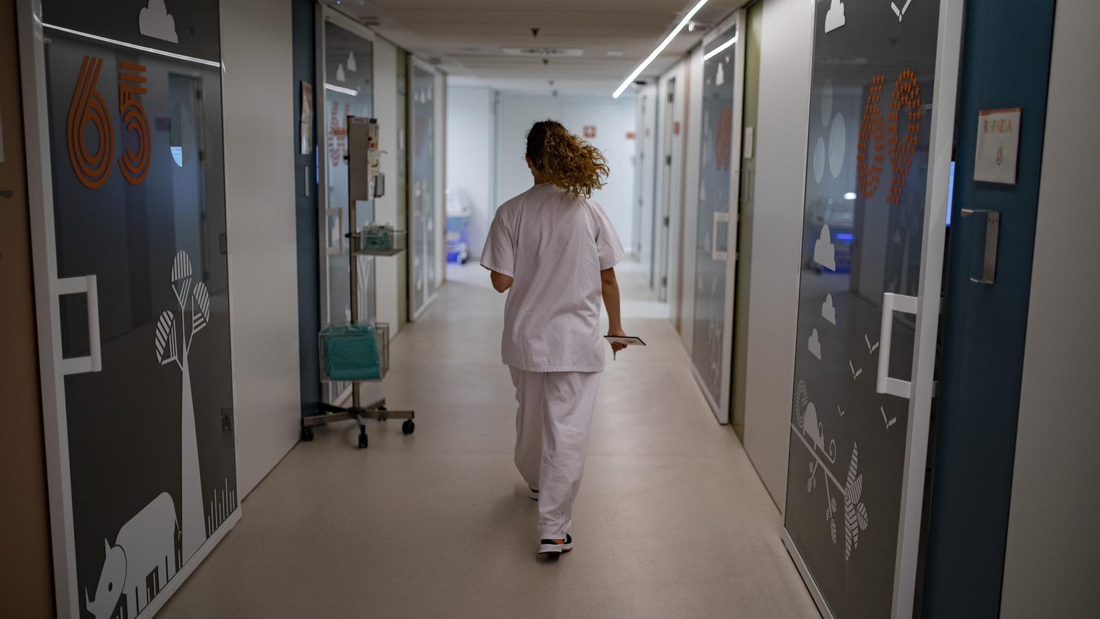 Barselona'da Bebek İstismarı Davasında Şok İddia: Yaralanmalar Genetik Hastalık Mı?