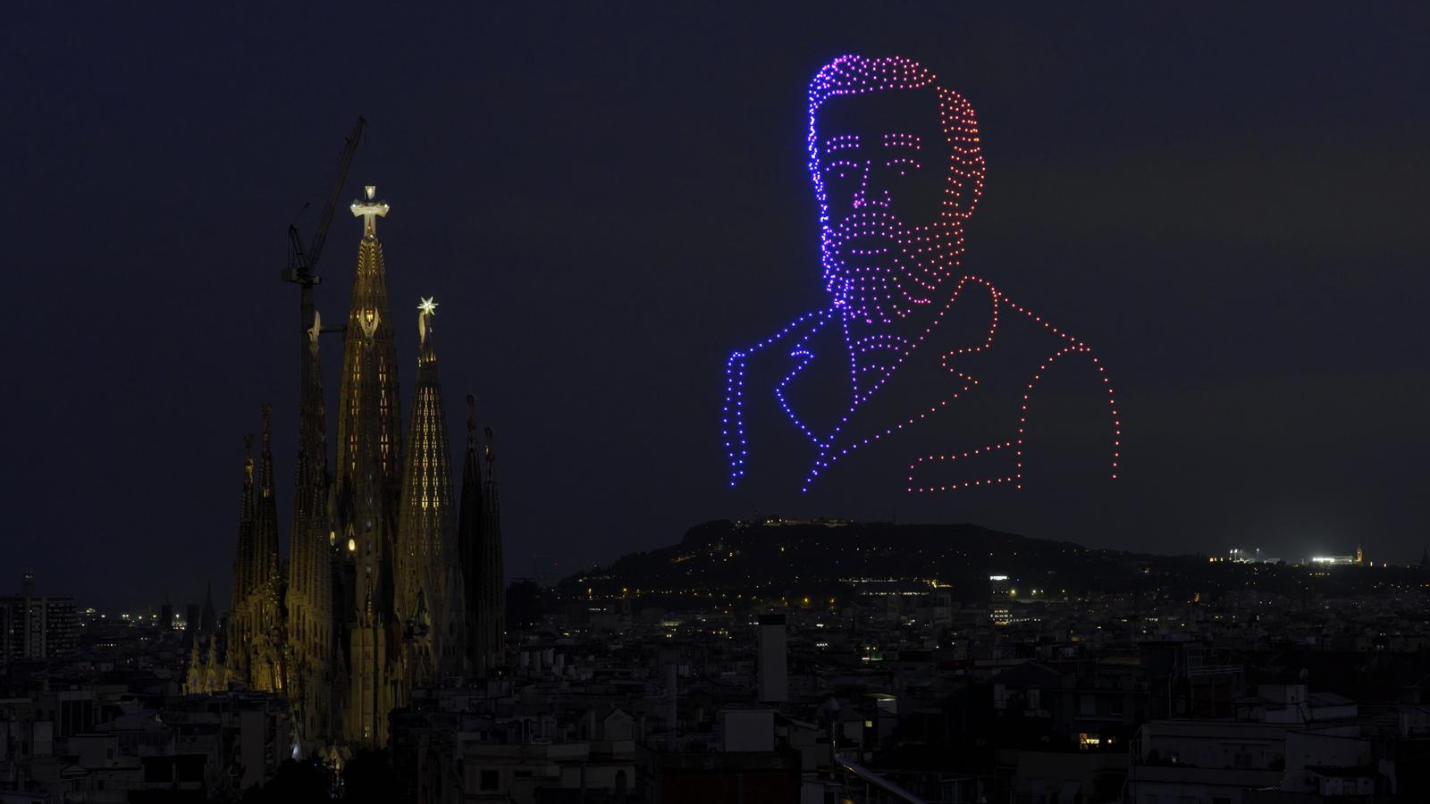 Gaudí'nin Mirası: Sagrada Familia'da Kurgusal Bir Papa Ziyareti ve Medya Merceği
