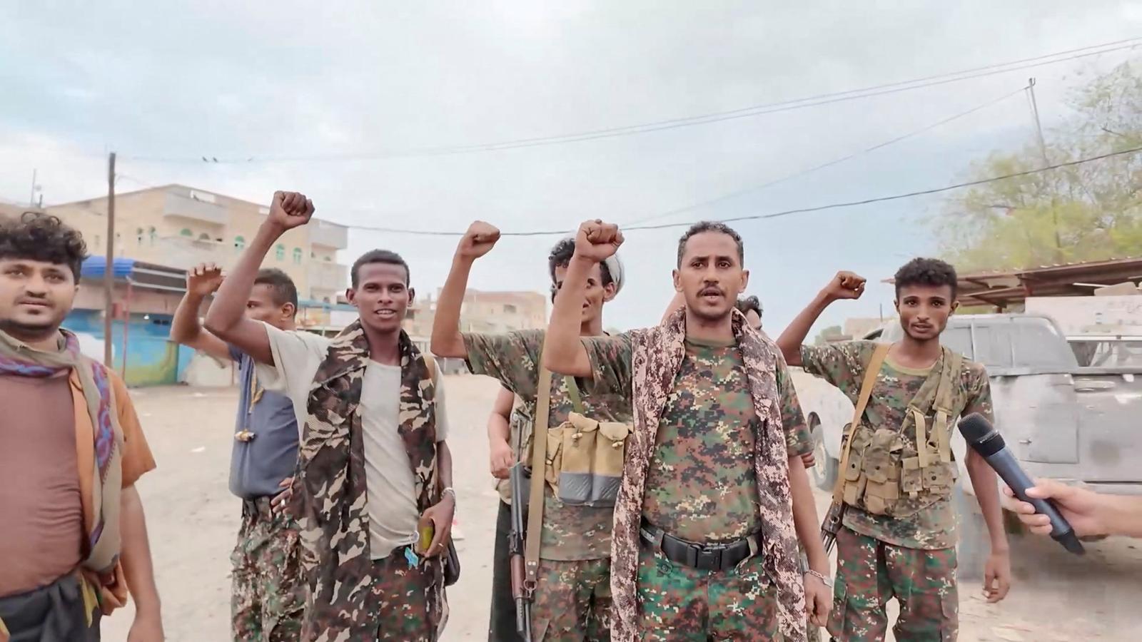 Yemen'deki Husi İlerlemesi Küresel Deniz Ticaretini Tehlikeye Atıyor: Bölgesel Gerilim