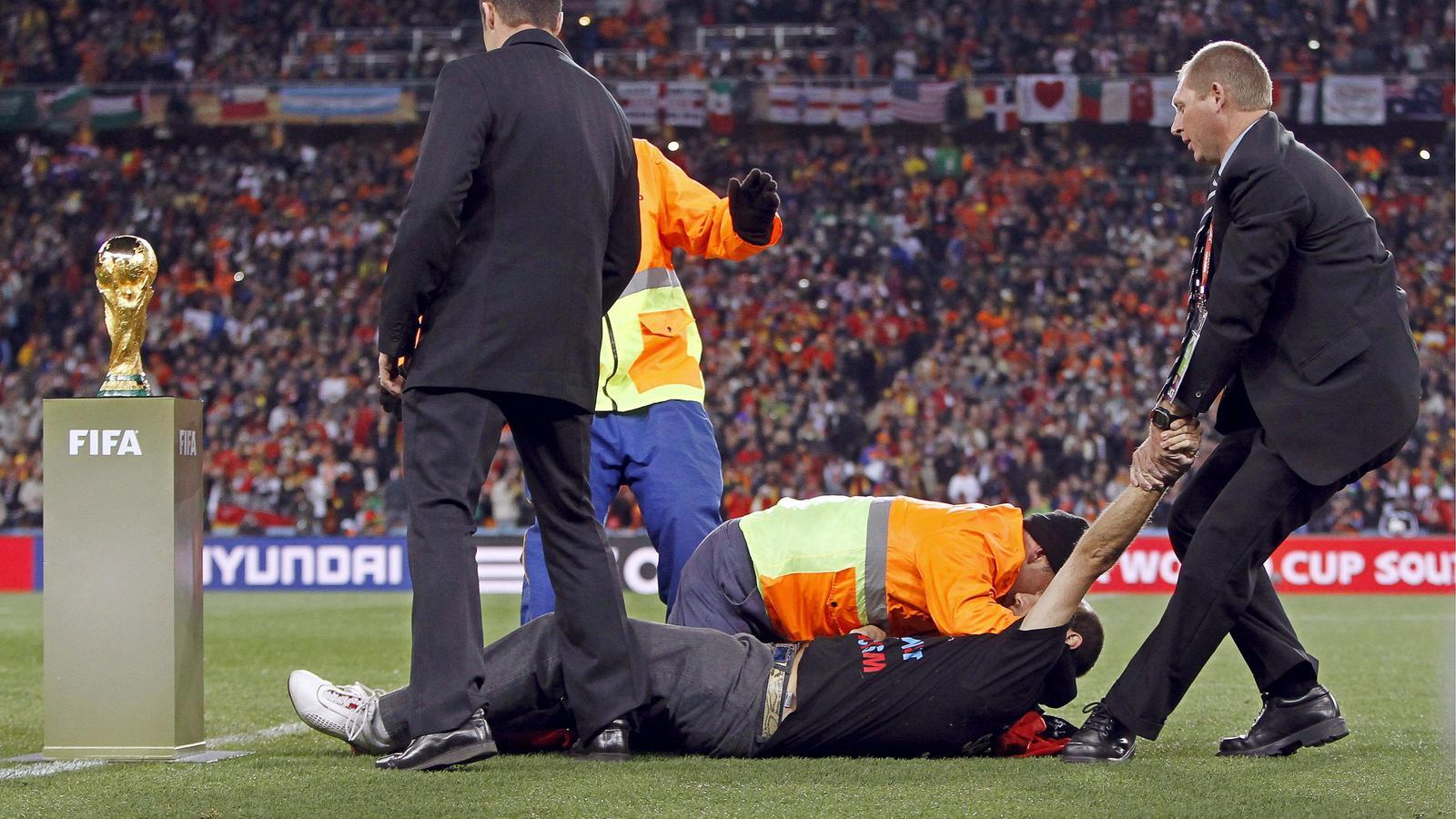Dünya Kupası'na İlk Dokunan Katalan: Jimmy Jump'ın Unutulmaz Anı