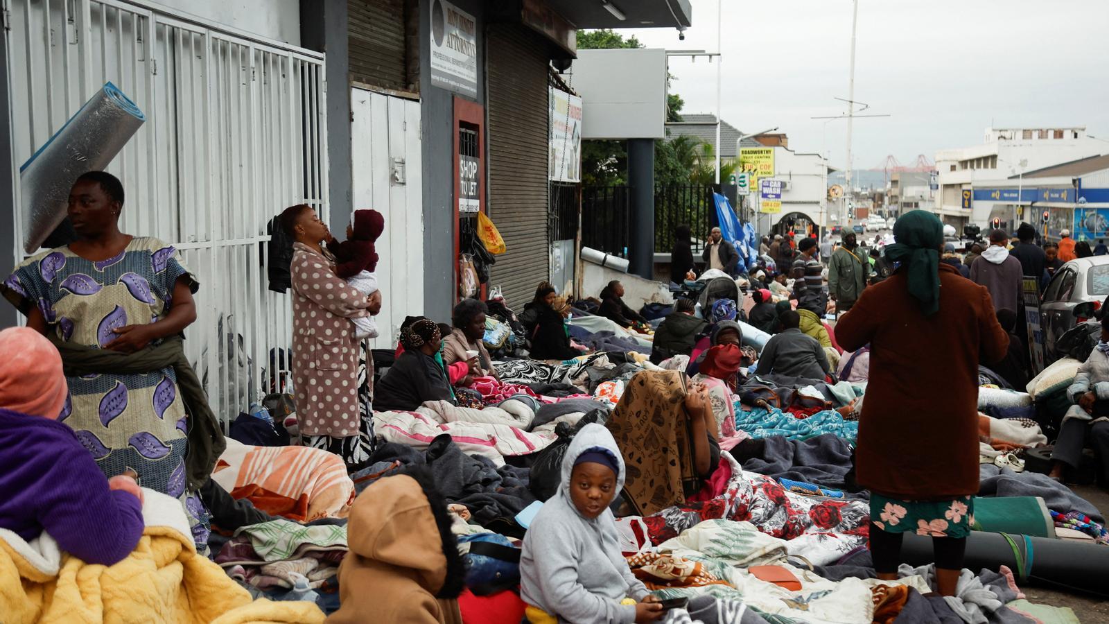 Güney Afrika'da Yabancı Düşmanlığı Tırmanıyor: Binlerce Göçmen Korkuyla Kaçıyor