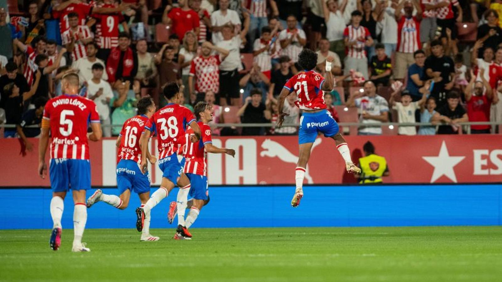 Girona'dan Montilivi'de Fırtına: Las Palmas'ı Ezdi Geçti, Zirve Yarışında İddiasını