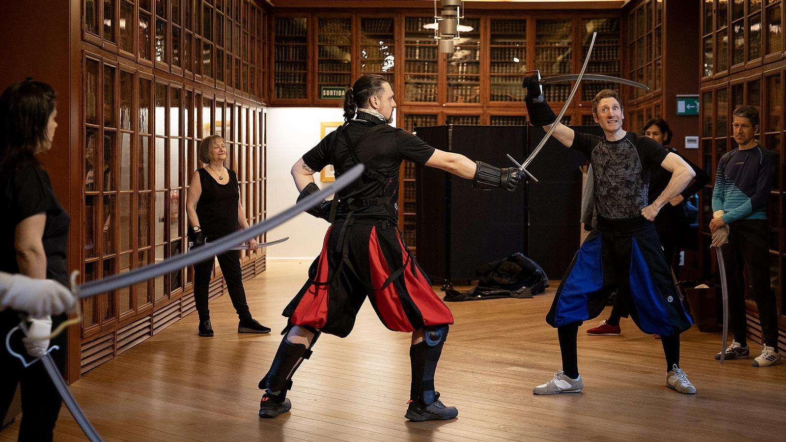 Barselona'da Unutulmuş Bir Sanat Yeniden Canlanıyor: Eskrim, 140 Yıl Sonra Ateneu'ya