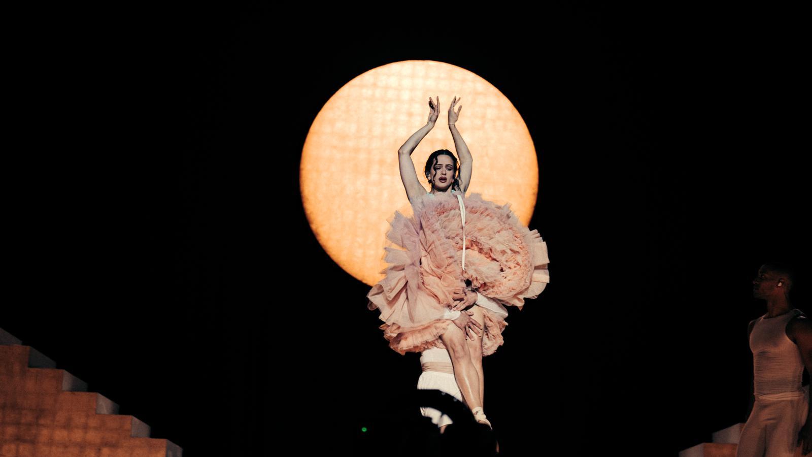 **Aitana'dan Rosalía Sahnesinde Şok İtiraf: Sebastián Yatra Ayrılığının Bilinmeyenleri**