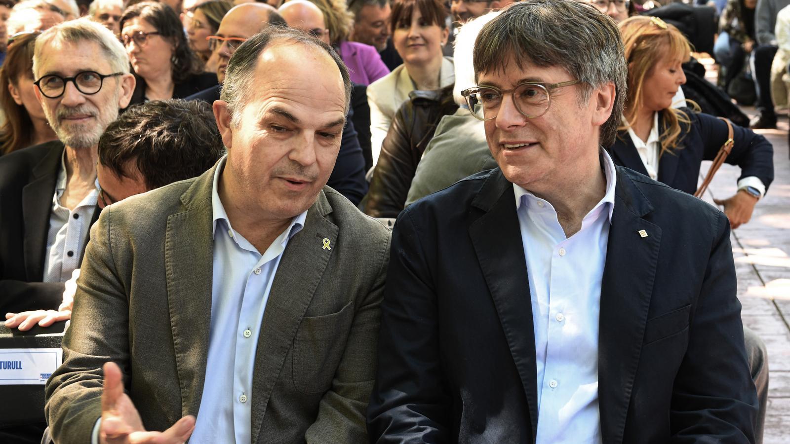 İspanya Yüksek Mahkemesi'nden Puigdemont'a Ret: Af Yasası ve Siyasi Gerilim