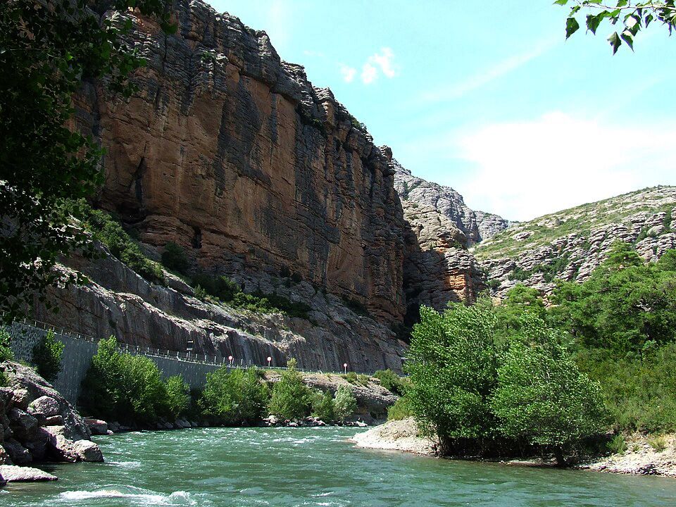 Katalonya'nın En Büyük Belediyesi: Yüzölçümüyle Şaşırtan Tremp'in Gizemi