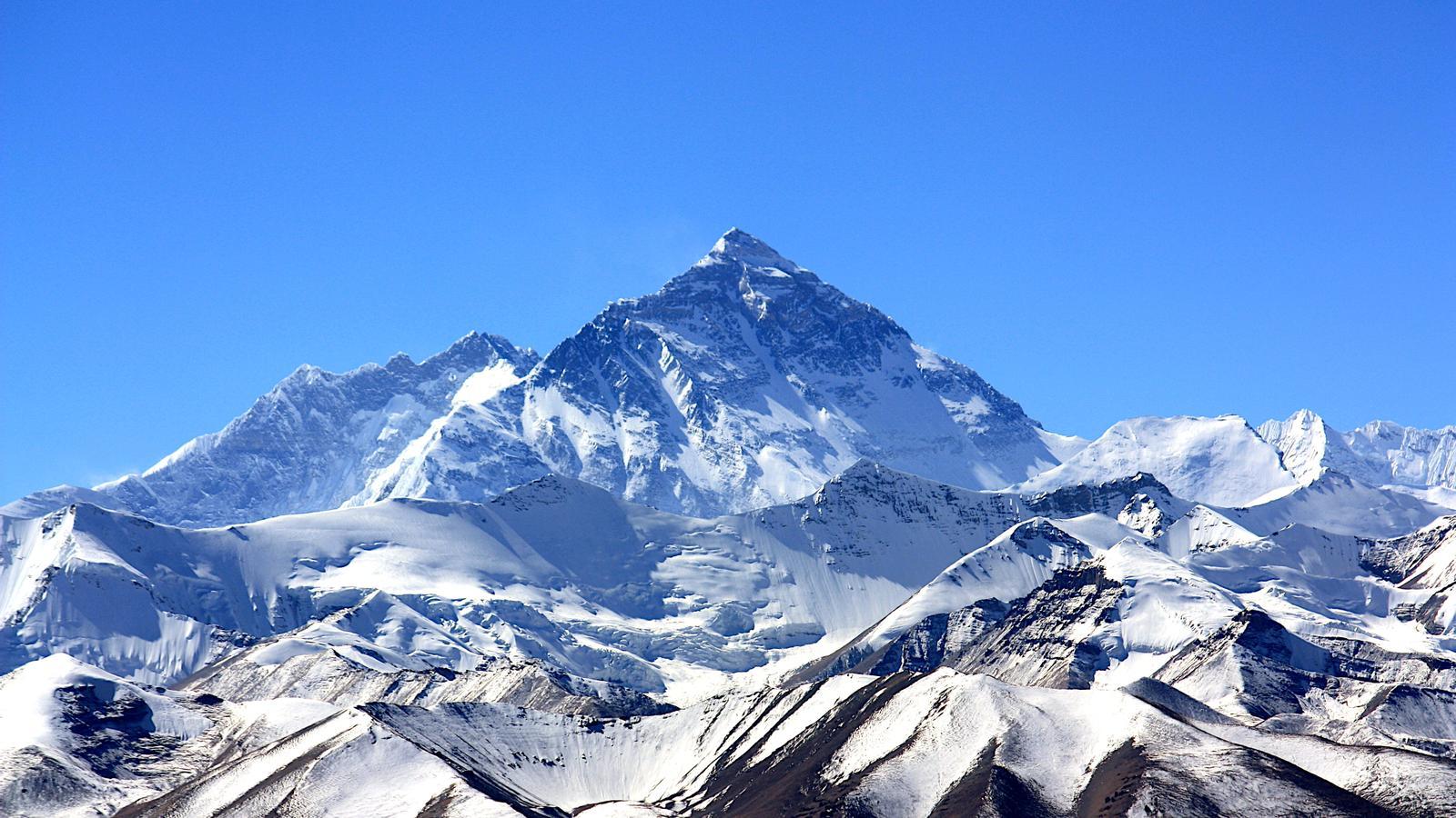 Everest Şerpaları Uyarıyor: "Tüm Himalayalar Eriyor" – Felaketin Ayak Sesleri