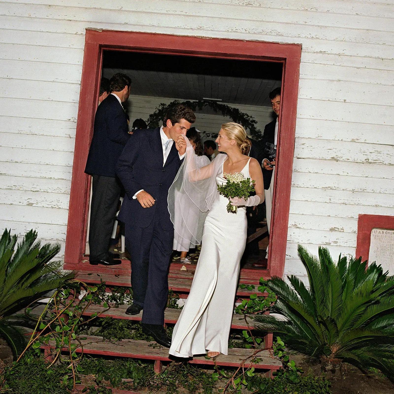 Kennedy Efsanesi ve 90'ların İkonik Çifti: Aşk, Lüks ve Medya Baskısı