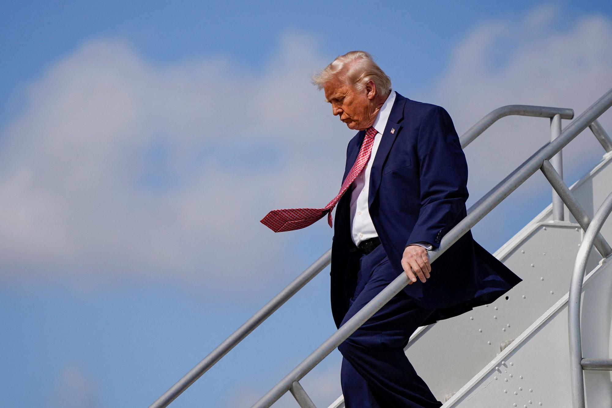 Trump'ın İran Bataklığına Sürüklenişi: Bölgesel Gerilimin Anatomisi