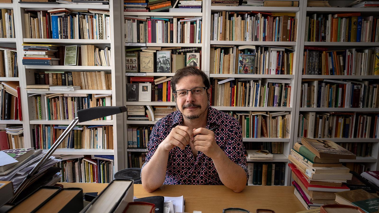 Josep Pedrals'tan Edebiyat Dünyasına Şaşırtıcı Bir Giriş: "Kamasutra"dan Şiire Uzanan