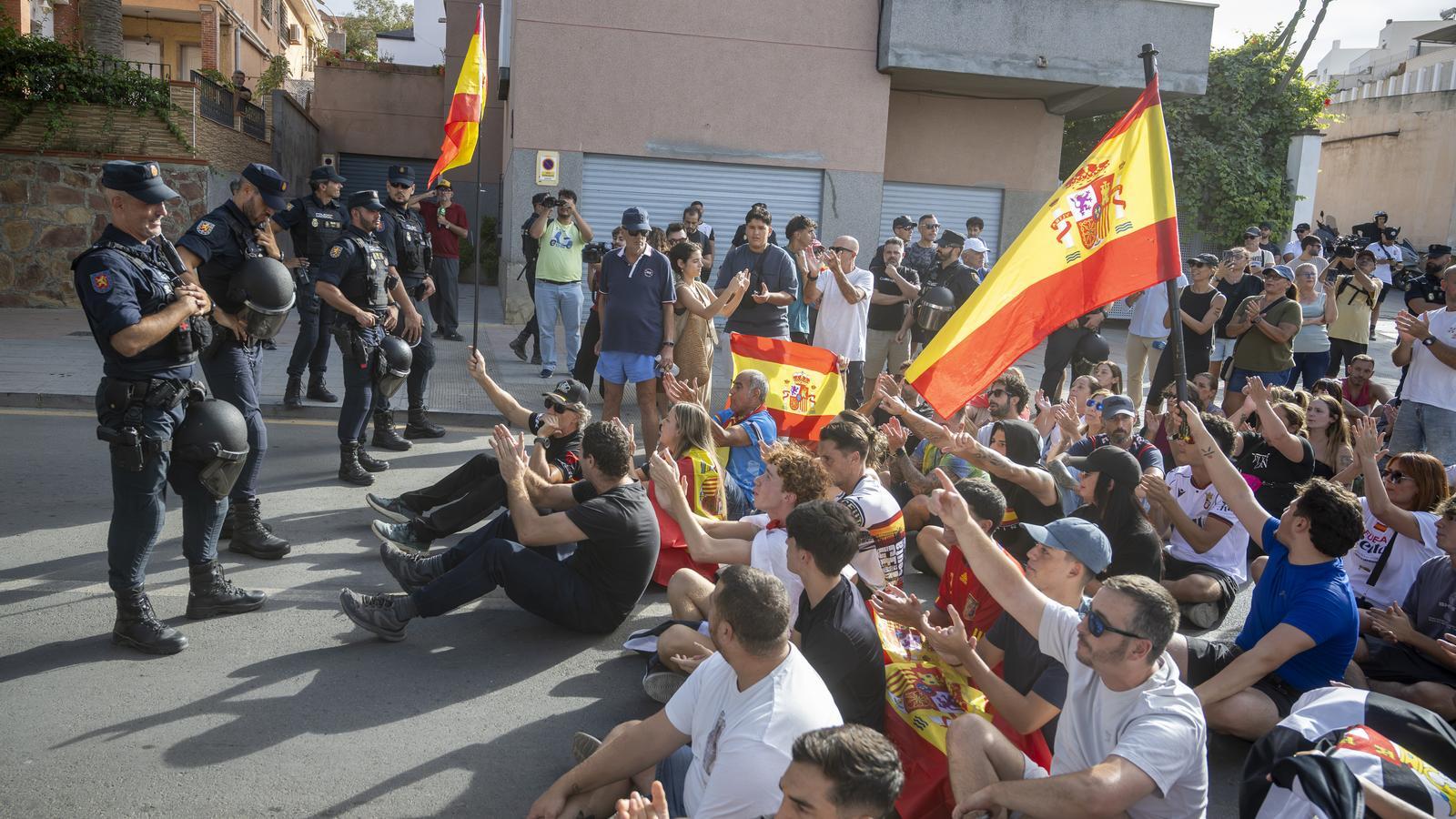 Ceuta'da Göçmen Krizi: Aşırı Sağın Nefret Söylemi Toplumu Nasıl Bölüyor?