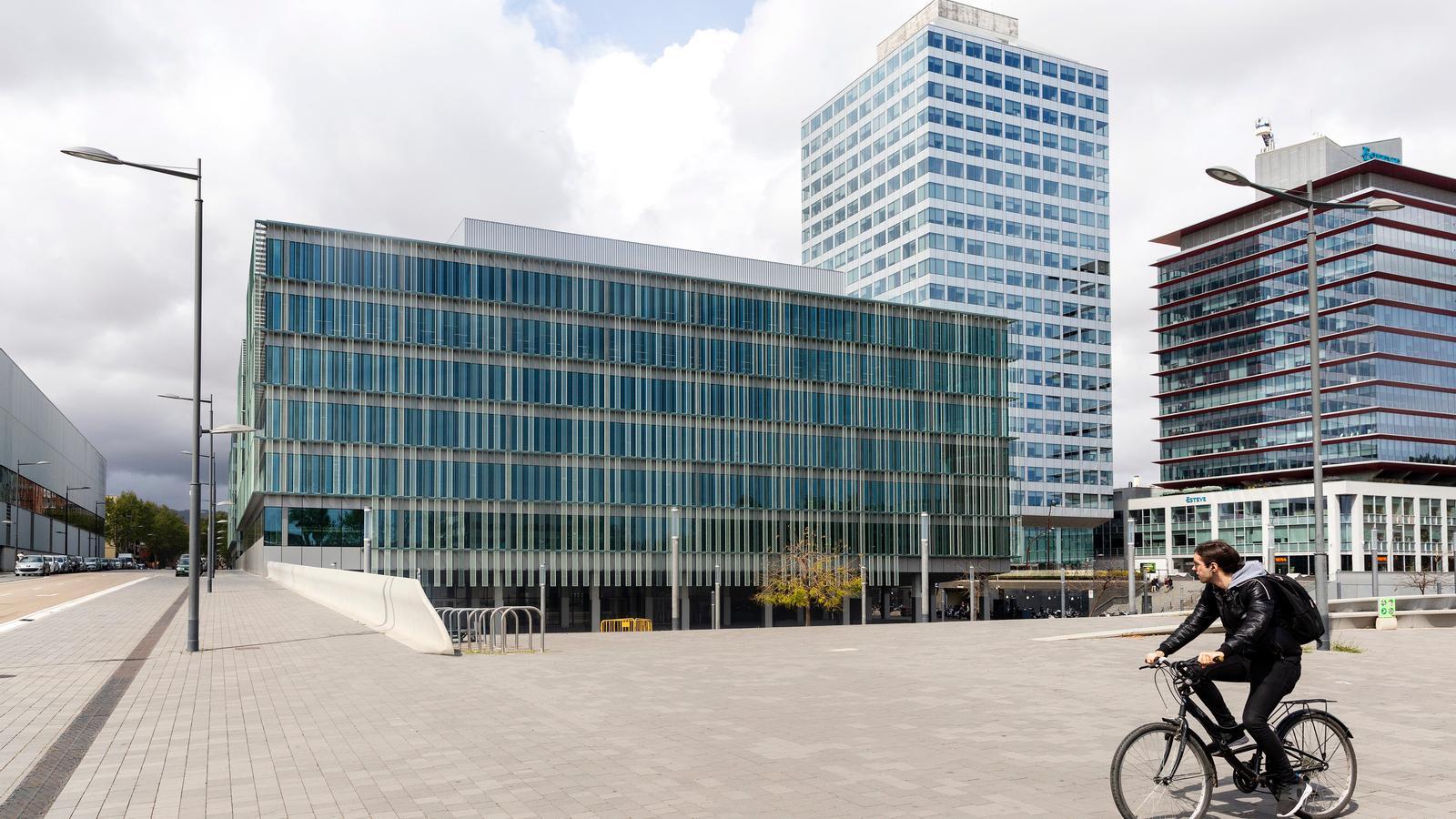 Barselona'da Büyük Gayrimenkul Hamlesi: Katalonya Hükümeti Zona Franca'yı Alıyor