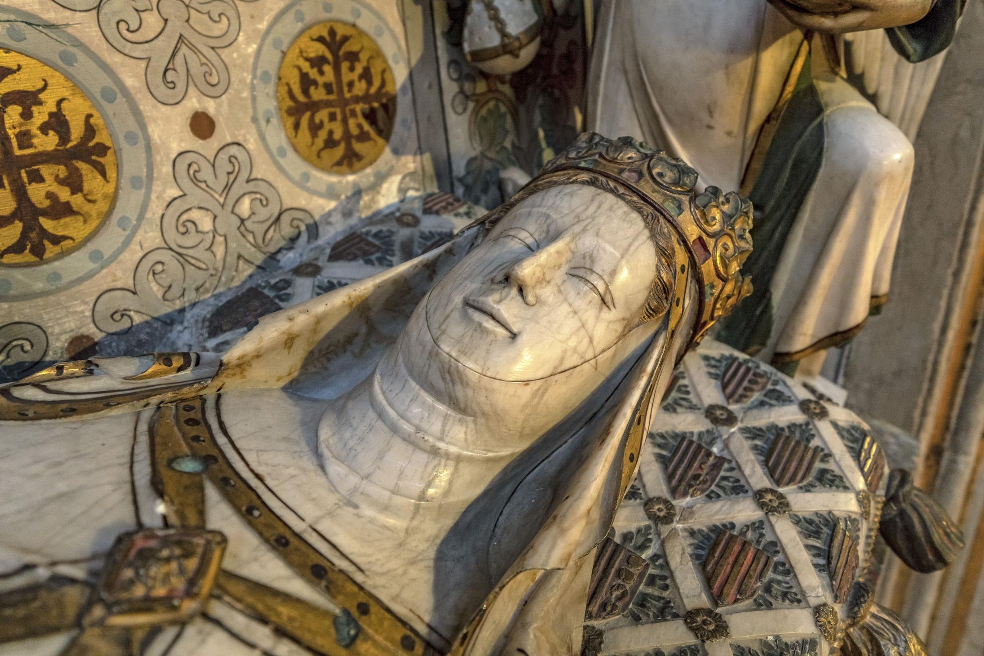 Pedralbes Manastırı'nda 700 Yıllık Sırlar: Kraliçe Elisenda'nın Mezarı Tarihi Aydınlatacak