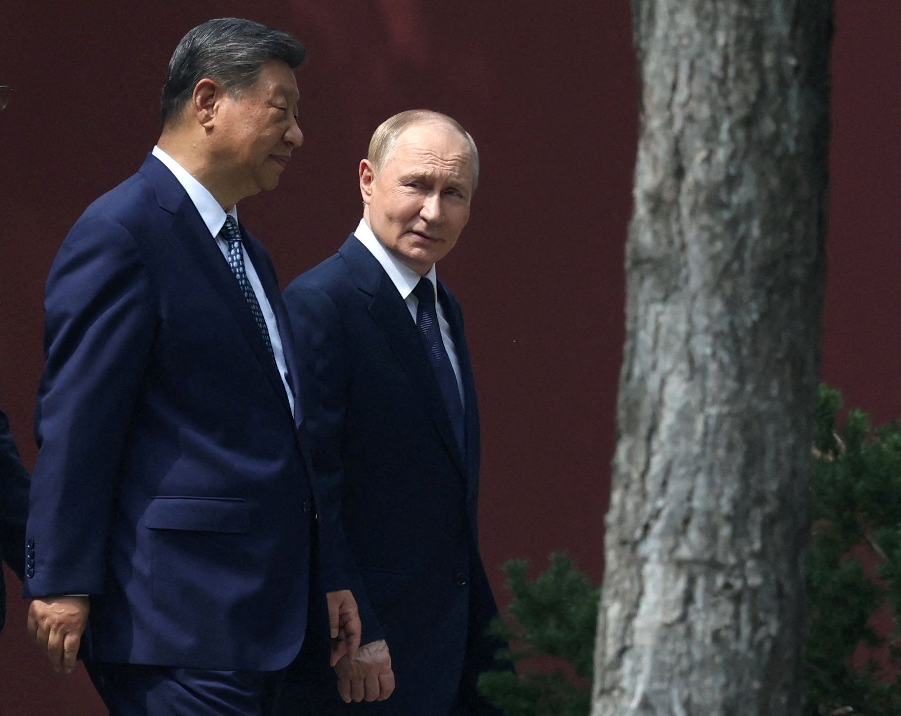 Trump'ın Ziyaretinden Dört Gün Sonra Putin Pekin'de: Çin Diplomasisinin Yeni Merkezi
