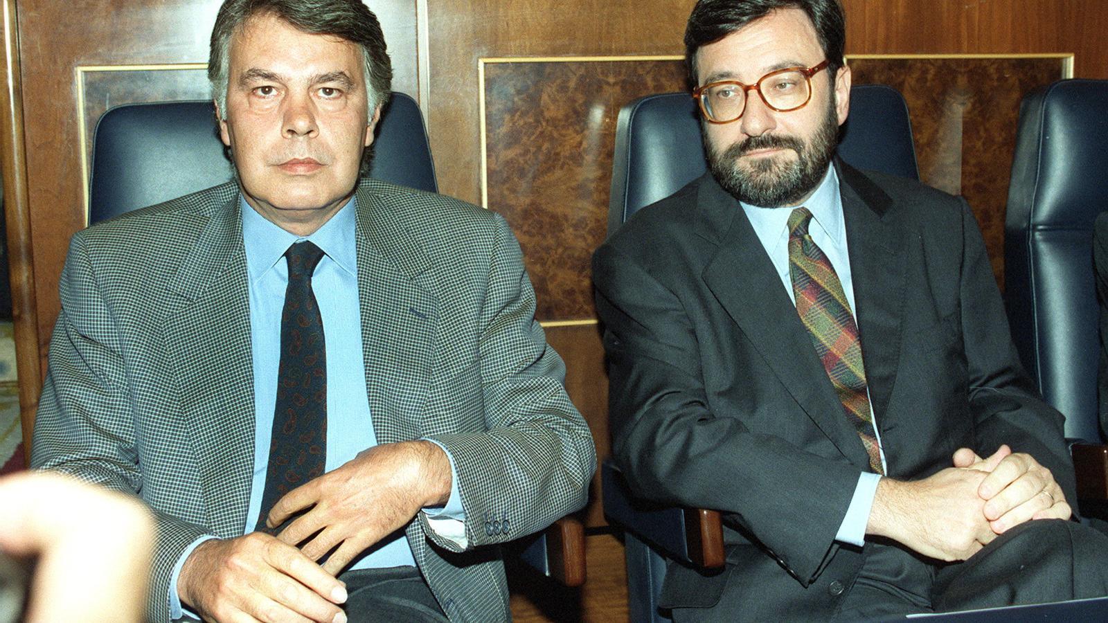Medyanın Gölgesindeki Güç: 1998'de İspanya'dan Kontrolsüz Dördüncü Kuvvet Uyarısı