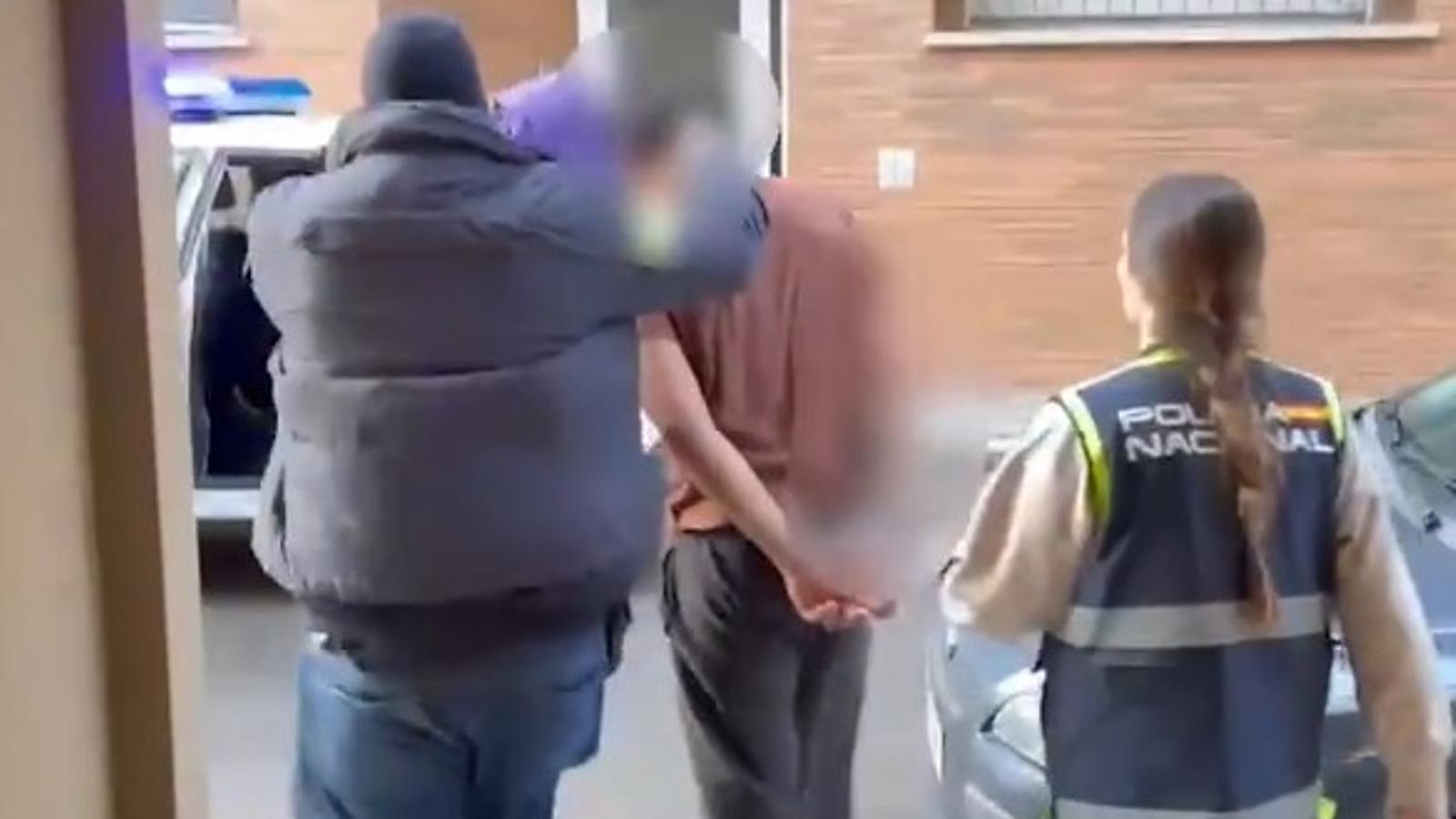 İspanya'da Evlere Silahlı Baskın Yapan Şebeke Çökertildi: 7 Gözaltı
