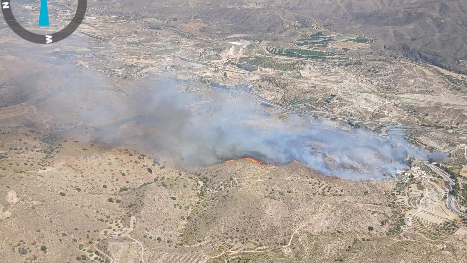 Almería'da Büyük Yangın Felaketi: Can Kayıpları, Kayıplar ve Binlerce Tahliye