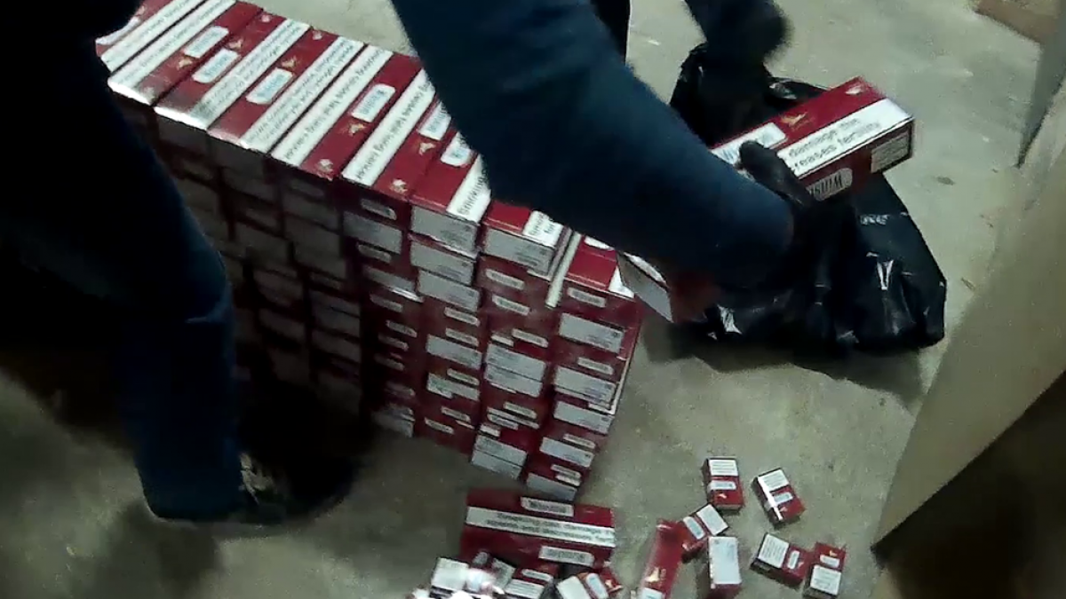İspanya'da Büyük Kaçak Sigara Operasyonu: 2.3 Milyon Avroluk Yük Ele Geçirildi
