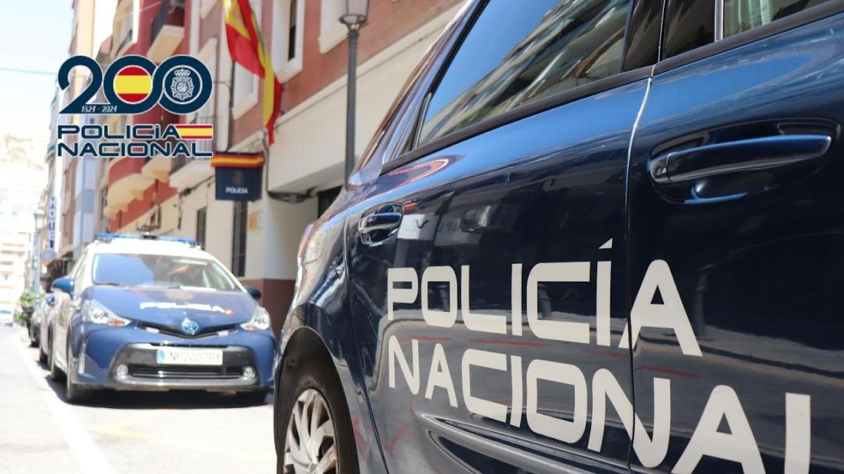 Alicante'de Polis Takibi Sonrası 8 Kalaşnikof Ele Geçirildi: 4 Gözaltı
