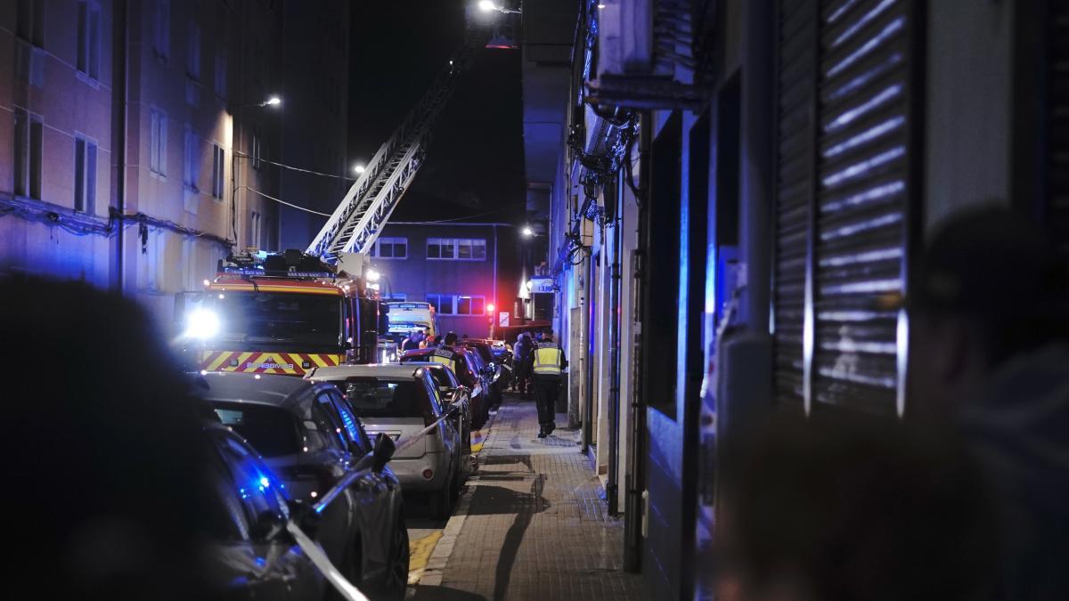 A Coruña'da Trajik Yangın: Bir Kadın Hayatını Kaybetti, Güvenlik Gündemde