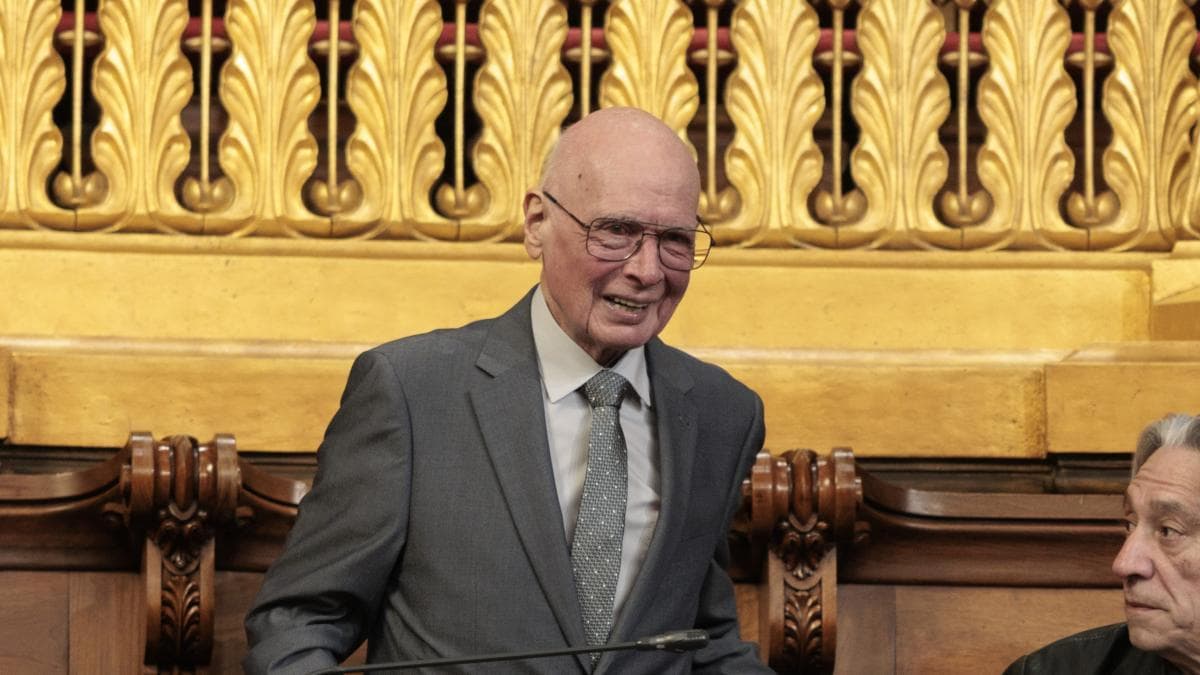 Lluís Rabell Barselona Belediyesi'ne Veda Etti: "Hayat İçin Savaşmaya 