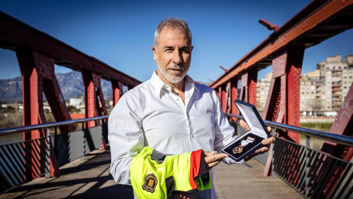 Trafik Kazalarını Bitirmeyi Hayal Eden Polise İspanya'dan Onur Nişanı