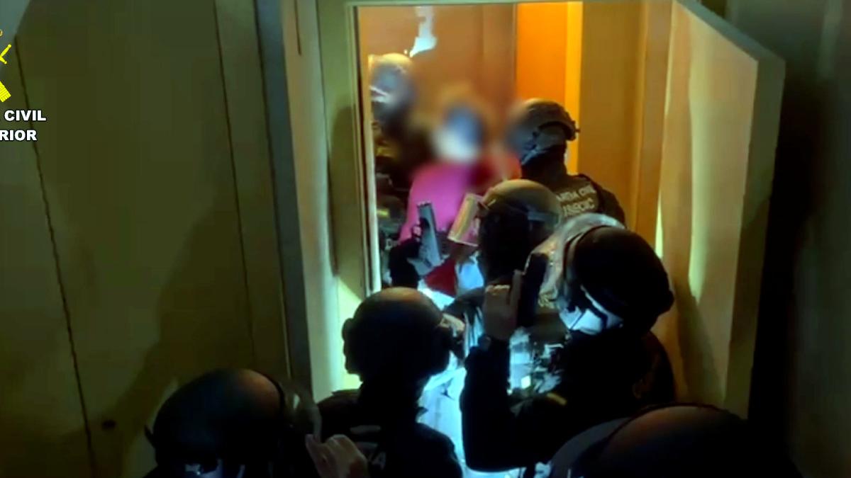 Barselona'da 500.000 Euro'luk Aşk Dolandırıcılığı: 3 Şüpheli Yakalandı