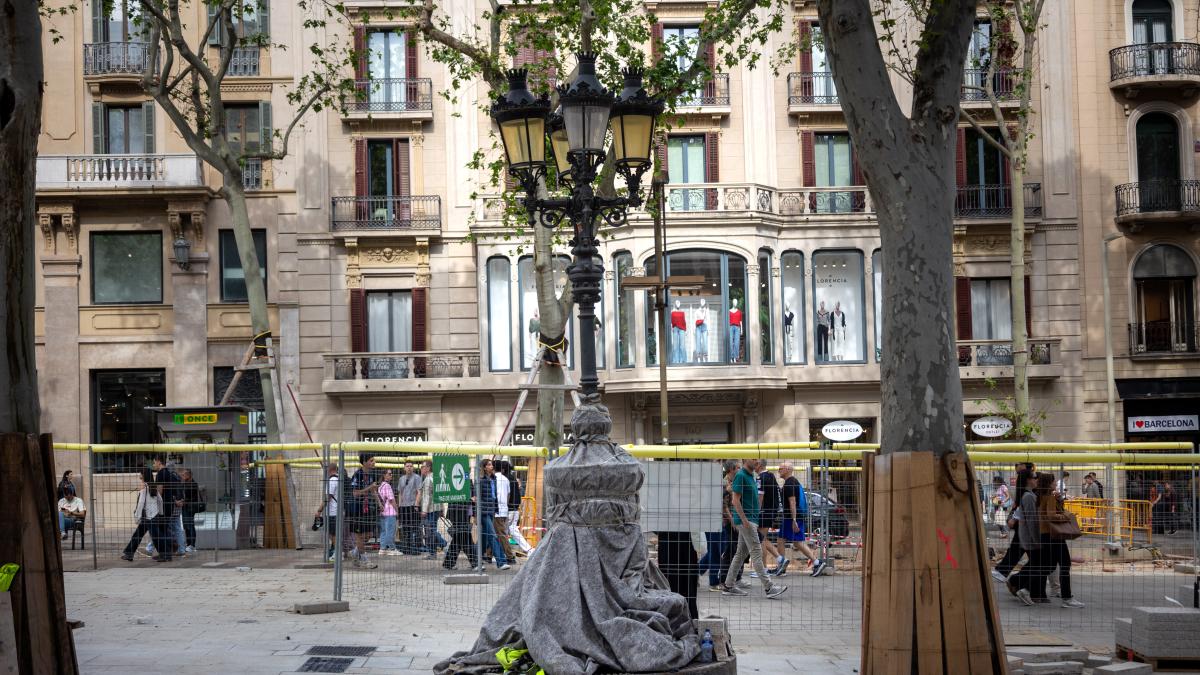 Barselona'nın Kalbi La Rambla ve Efsanevi Canaletes Çeşmesi Yenileniyor