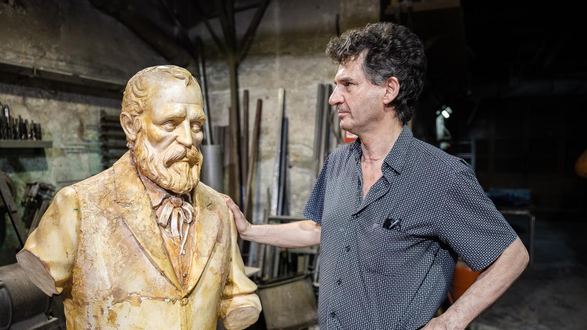 **Reus'tan Gaudí'ye Anıtsal Saygı: Centenary'de Yeni Eserler ve İlk Projenin Kopyası**