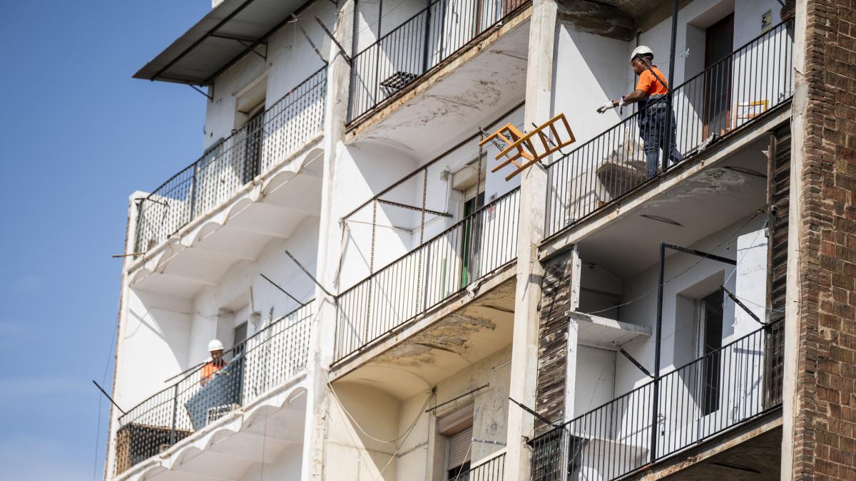 Barselona'da Tarihi Miras Tartışması: Glòries Parkı Genişlerken İki Modernist Yapı Yıkıldı